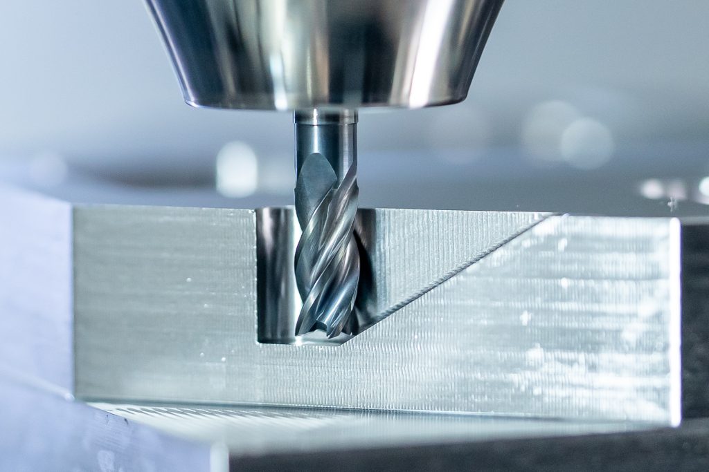 Med nya fyrskäriga versioner för bearbetning av stål, gjutjärn och aluminium utökar MAPAL OptiMill-HPC-Pocket-sortimentet med särskilt kraftfulla nyheter. ©MAPAL
